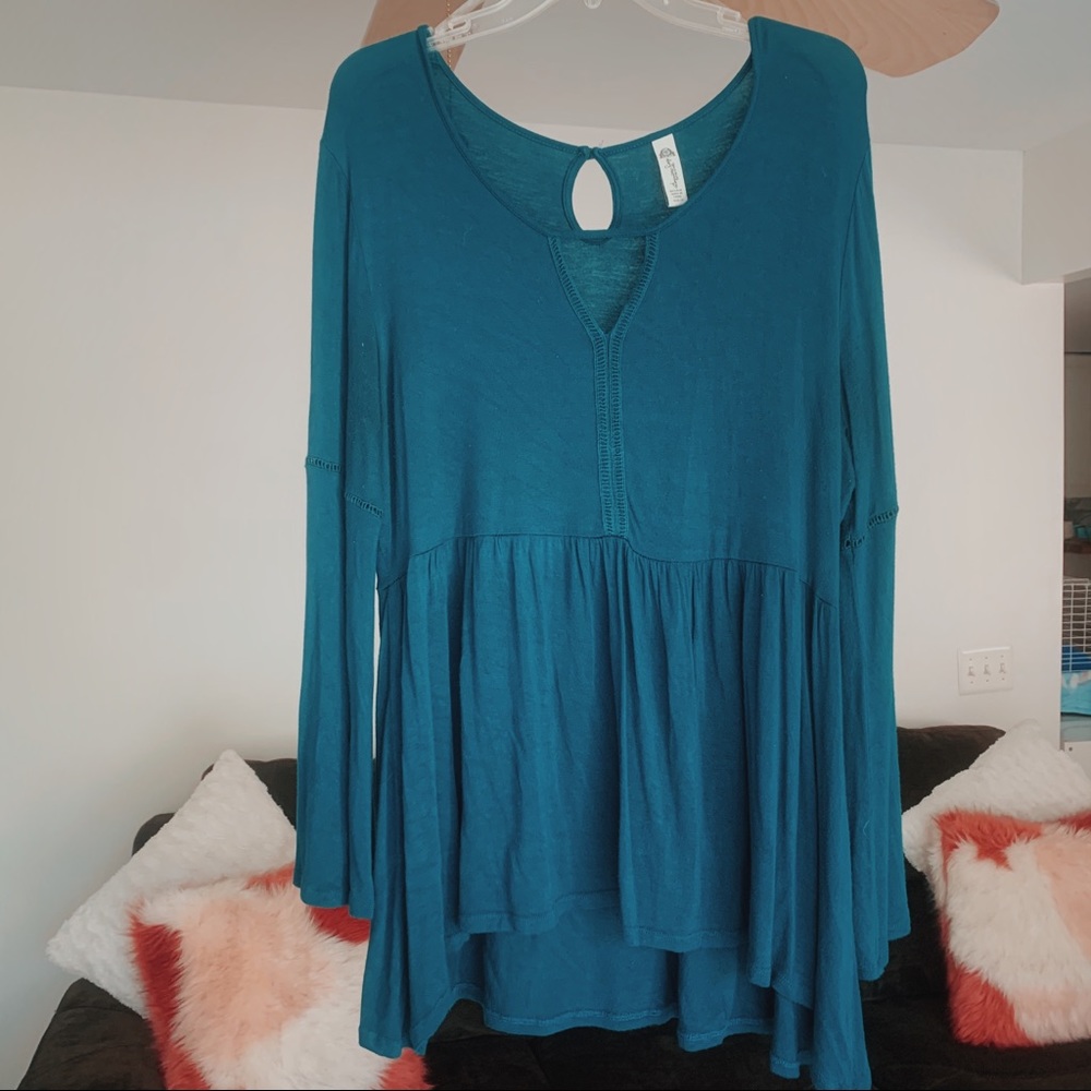 American Rag Key Hole Long Sleeve Blouse